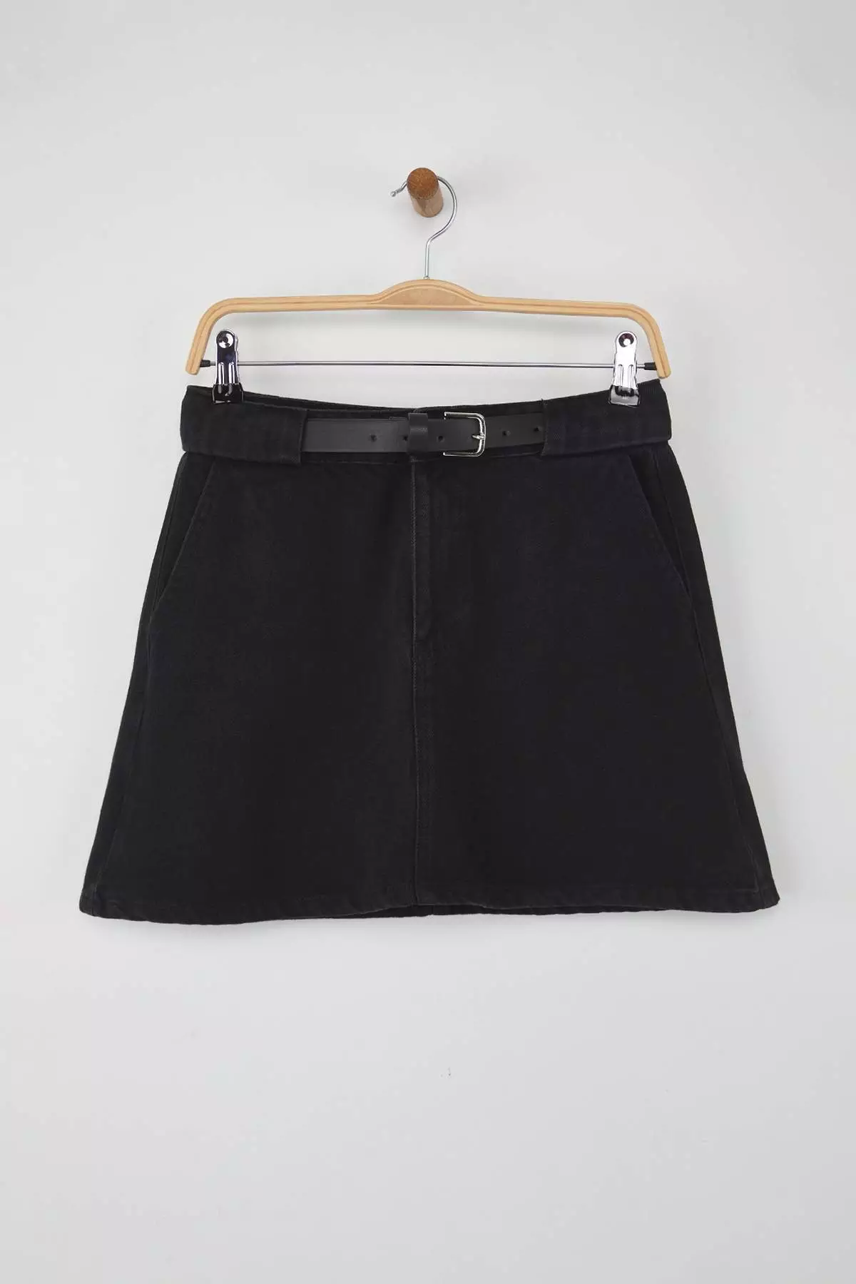 Trendyolmilla Wardrobe Essentials Black More Sustainable Belt Detailed Denim Skirt Twoaw26Et00027