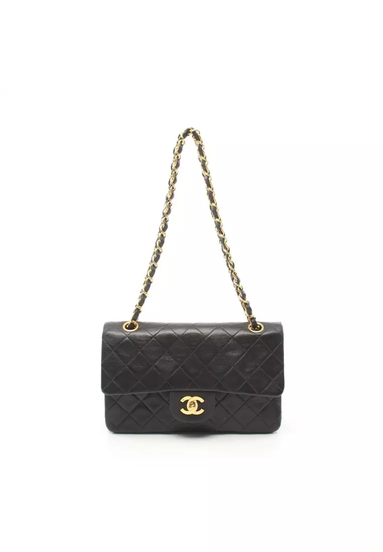 Chanel Pre loved Chanel matelasse W flap W chain shoulder