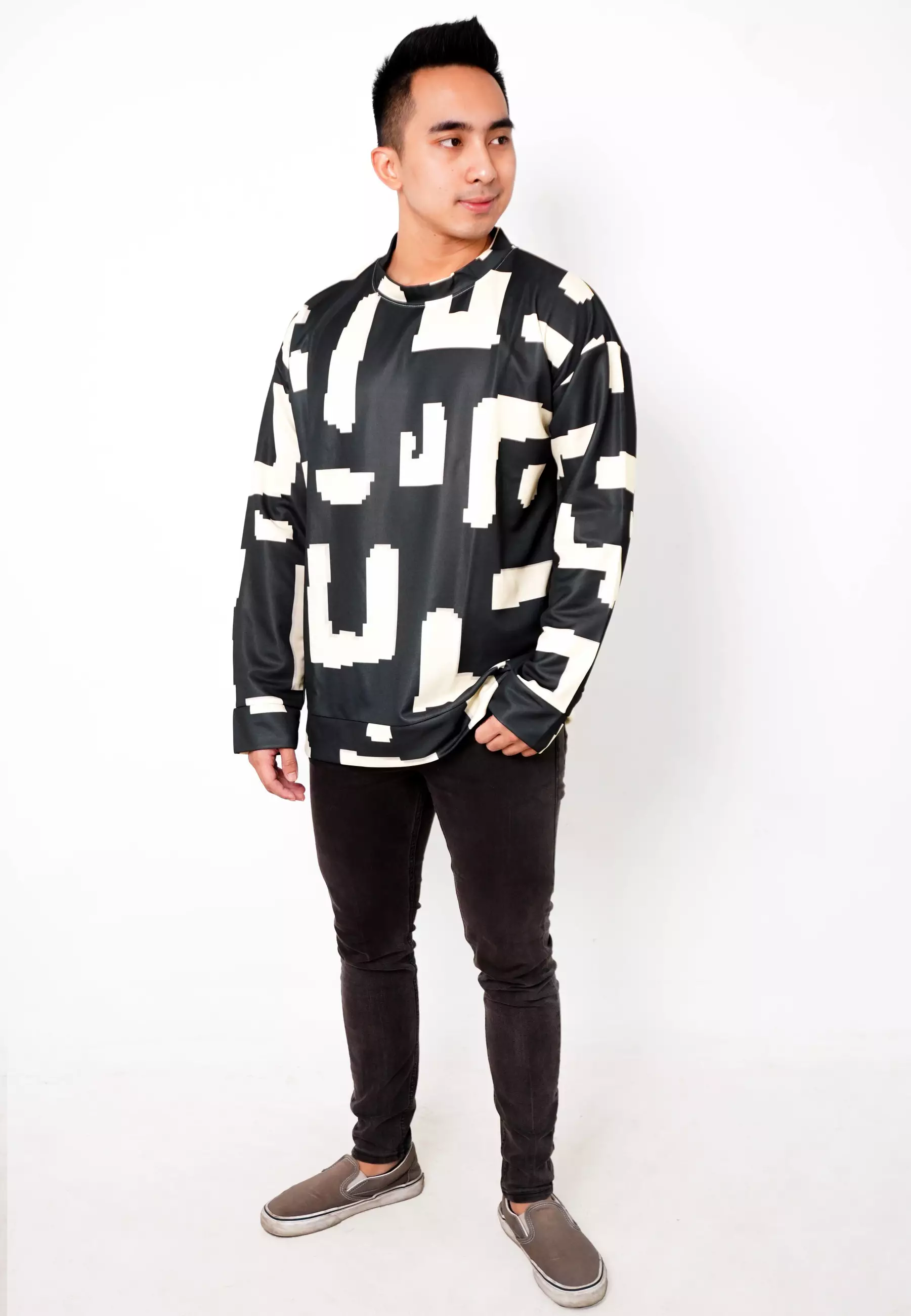 NW003 sweater oversize abstrak korean style garis garis lightweight hitam krem unisex efek rajut
