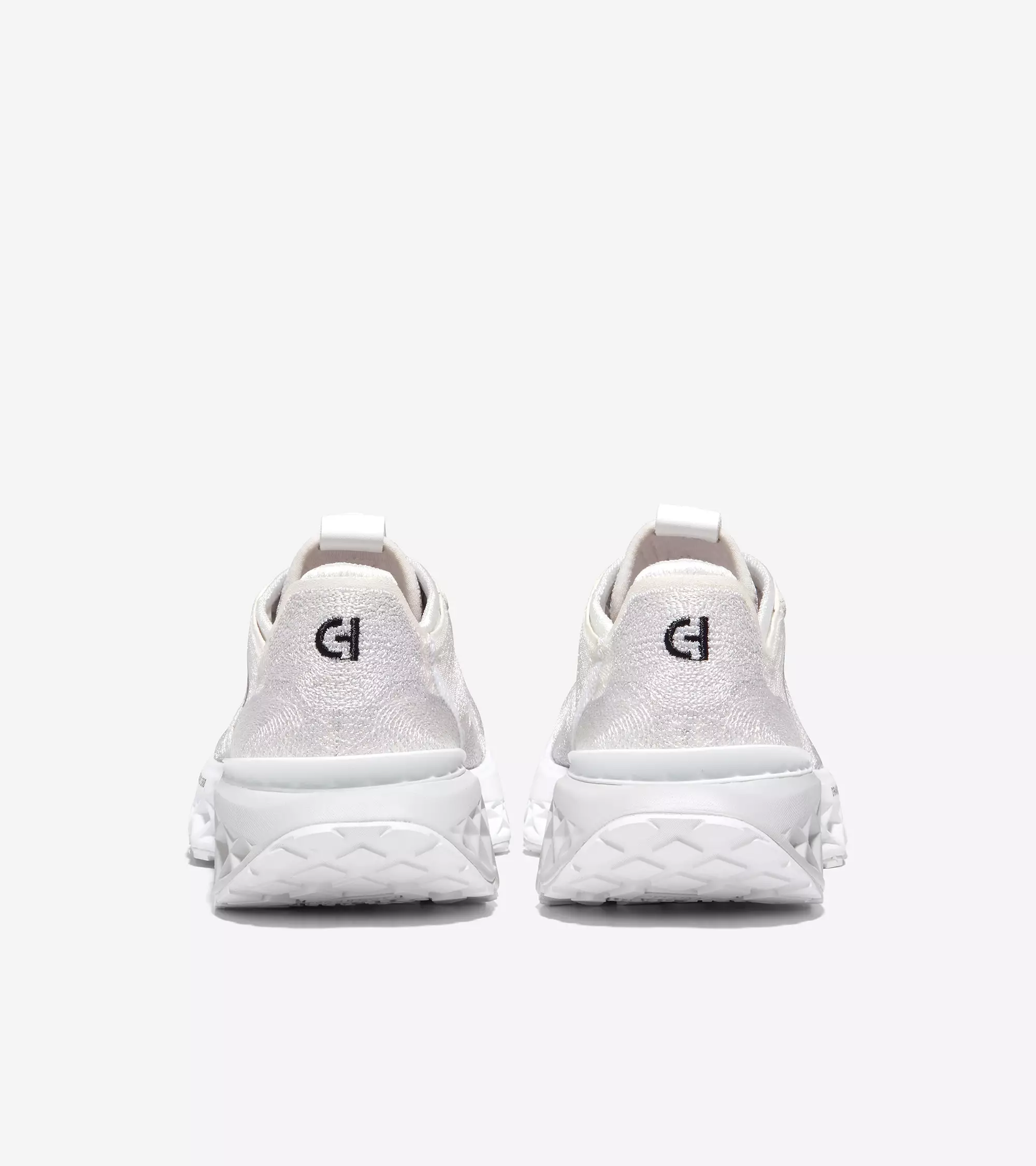 Cole Haan Woman 5Zg Embrostitch Rnnr:Opt Wht/Micro Chip - Sepatu Wanita (Putih)