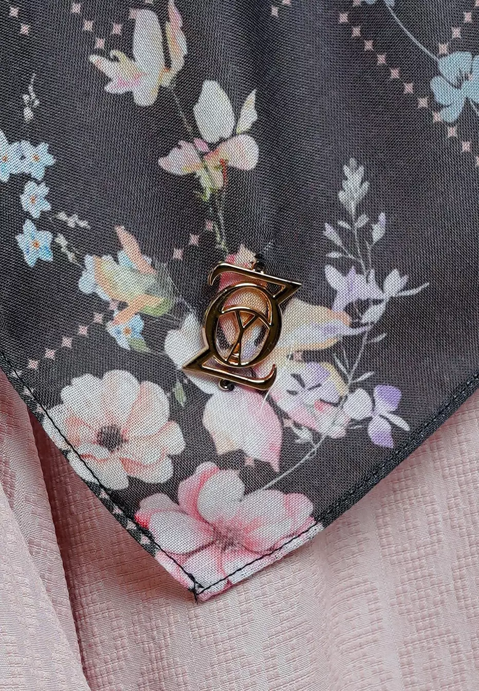 VIOLA Scarf Black - Kerudung Hijab Segiempat Motif With BOX - Bahan Nesla - Ukuran 115x115