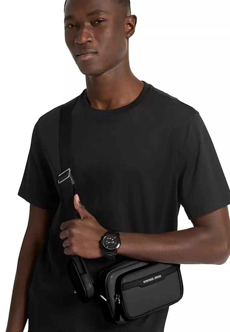 Cooper Pebbled男士斜挎包黑色37T4LCOM1L