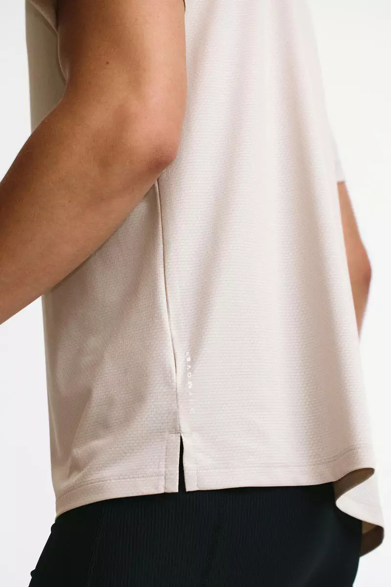 Mesh sports T-shirt with DryMove™