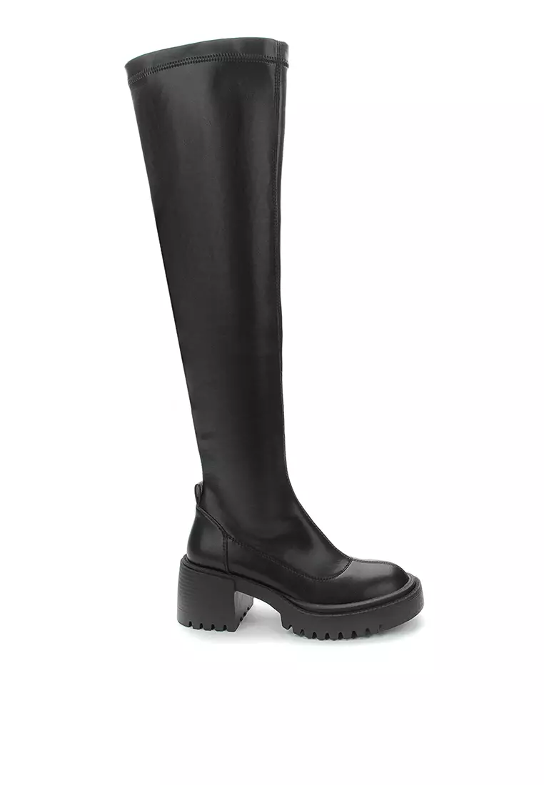 Girl knee hotsell high boots