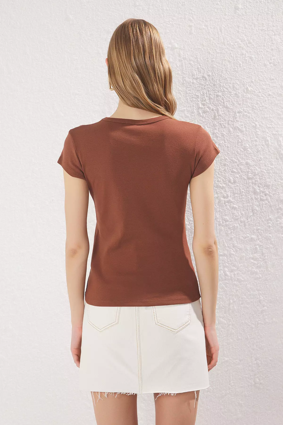 Brown Cowboy Printed Fitted/Fits Body Cotton Stretch Knit T-Shirt TWOSS25TS00008