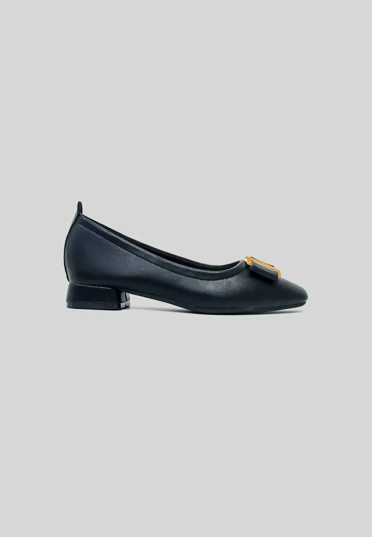 Elegant Beige Leather Block Heeled Court Shoes for Formal / Office Wear