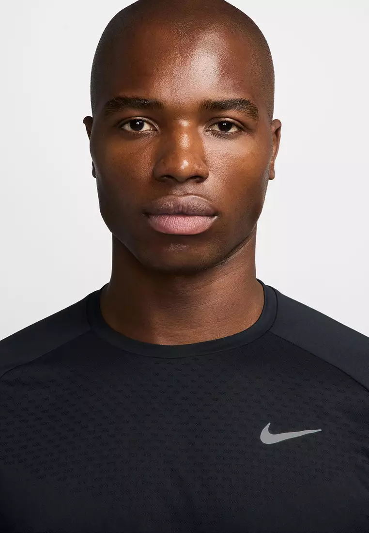 Stride Dri-FIT ADV Short-Sleeve Running Top