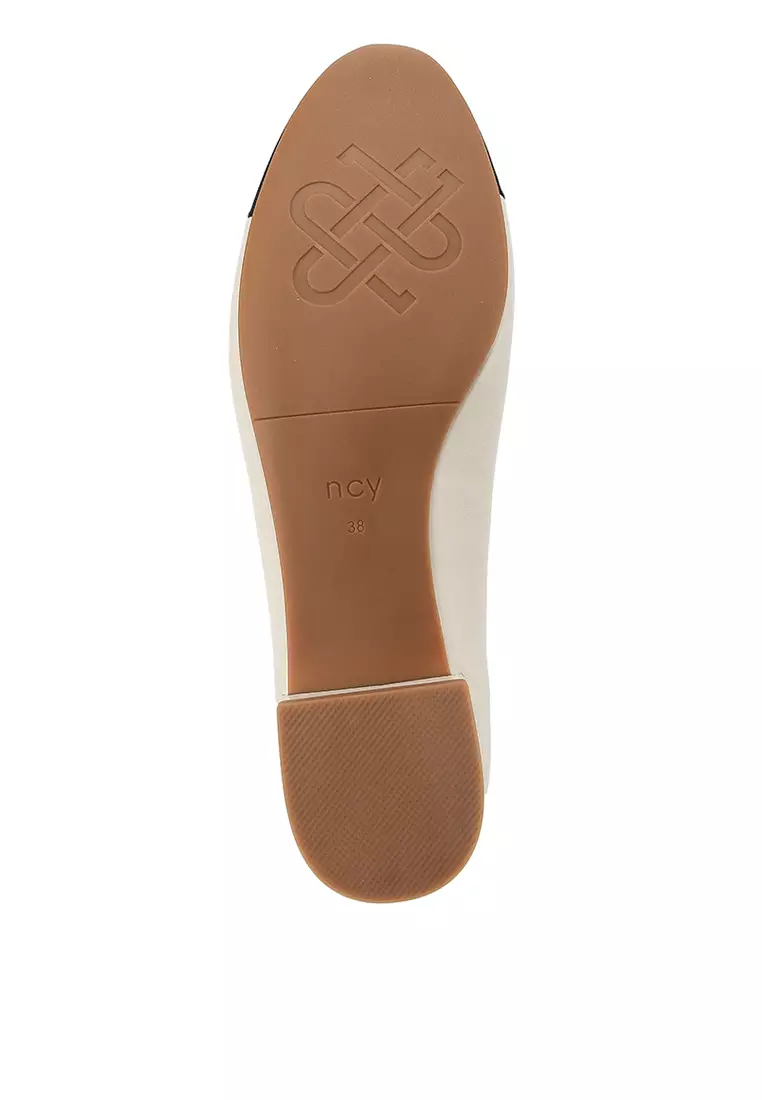 EDITH J2426-6-36 Formal Shoes Off White/Black