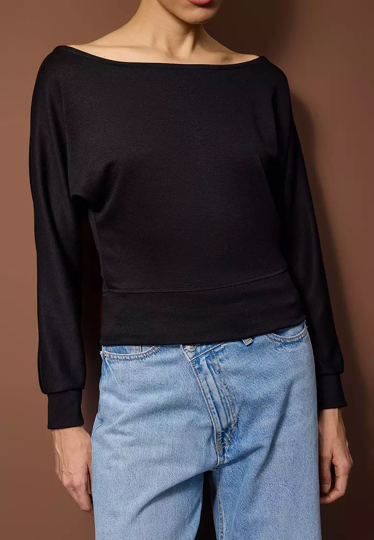 Boat Neck Knitted Blouse