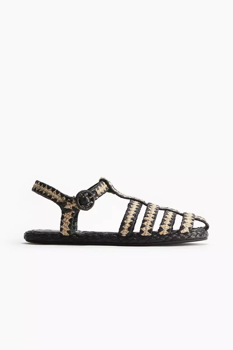 Discount on H&M  shoes - SKU: Straw fisherman sandals