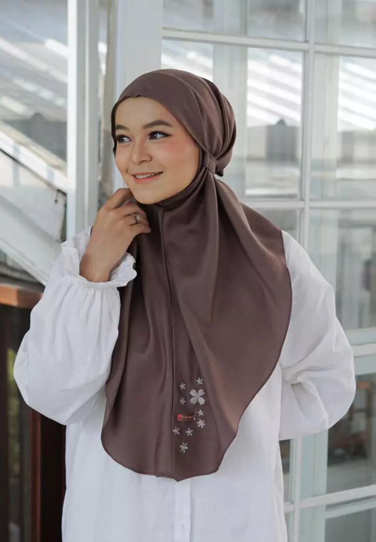 Bergo Azzura Embroidery Rosewood
