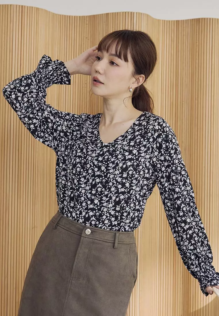 V領碎花傘襬荷葉袖雪紡上衣《AB16518》