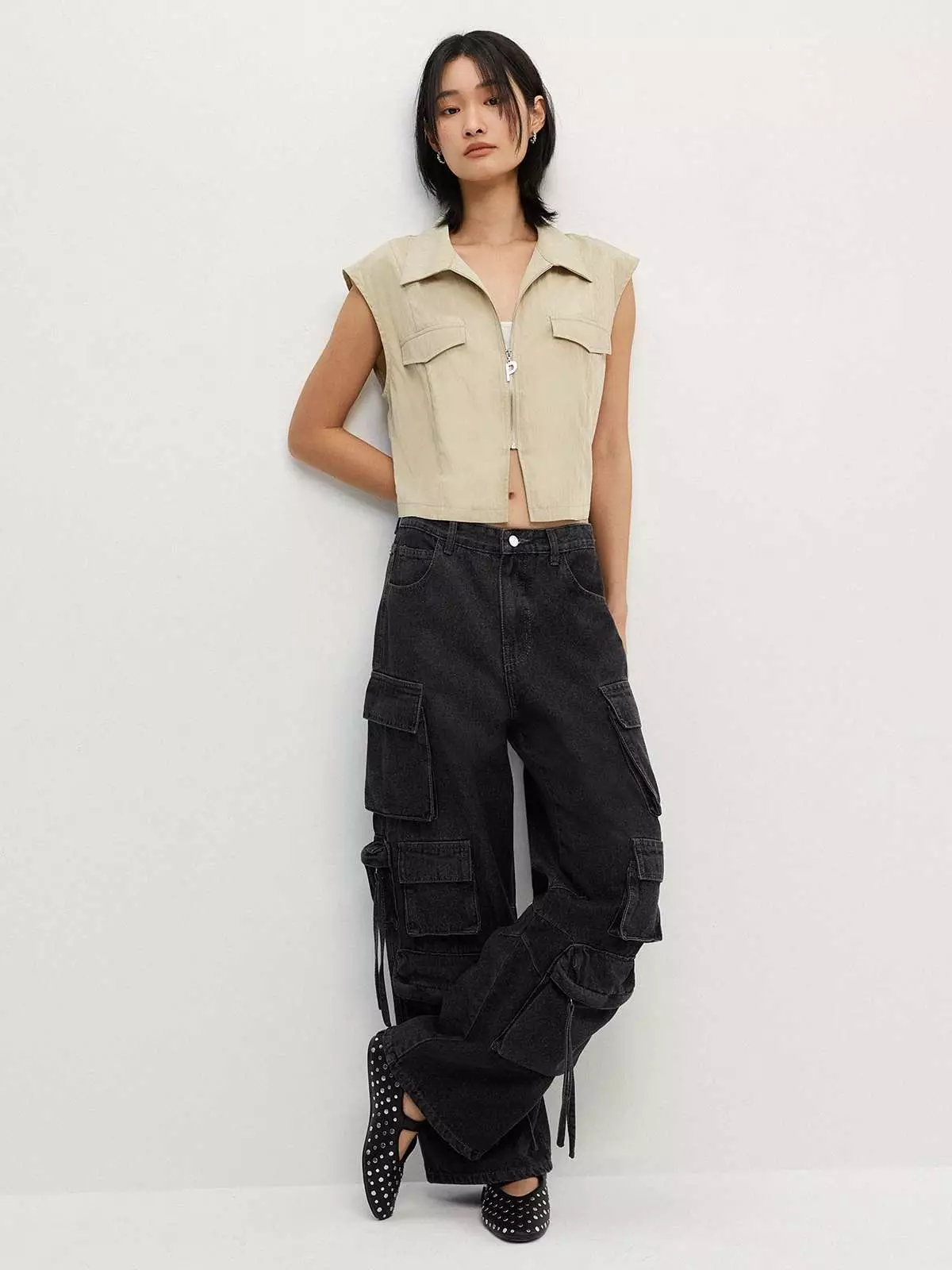 Sleeveless P. Zipper Top - Beige