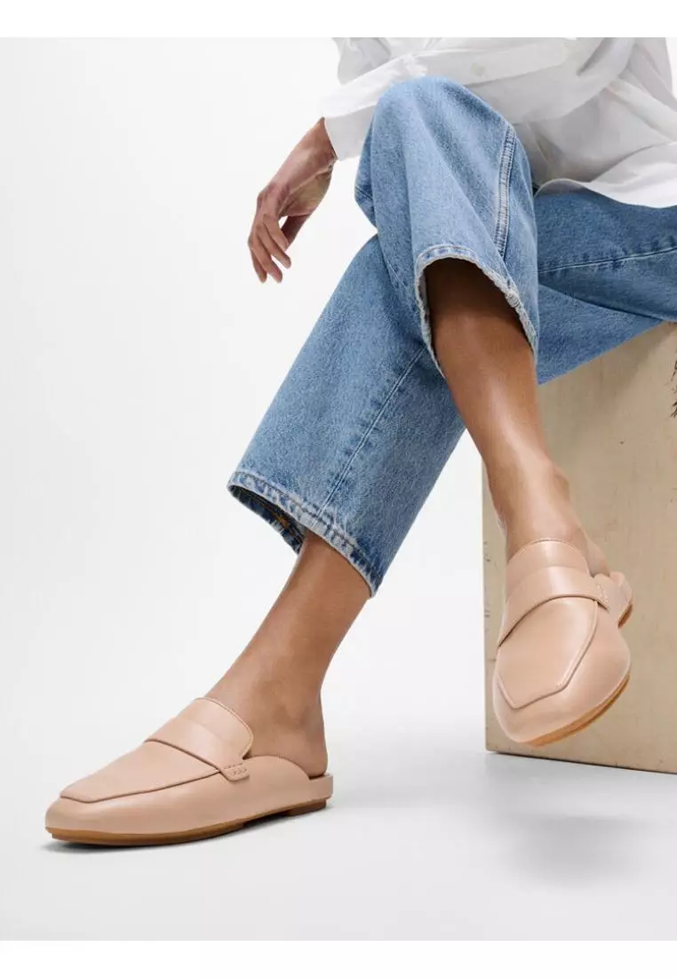 Delicato Soft Leather Mules