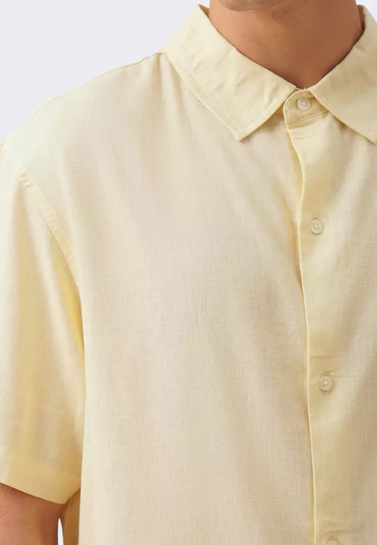 Men's Relaxed Linen Shirt with Back Pleat