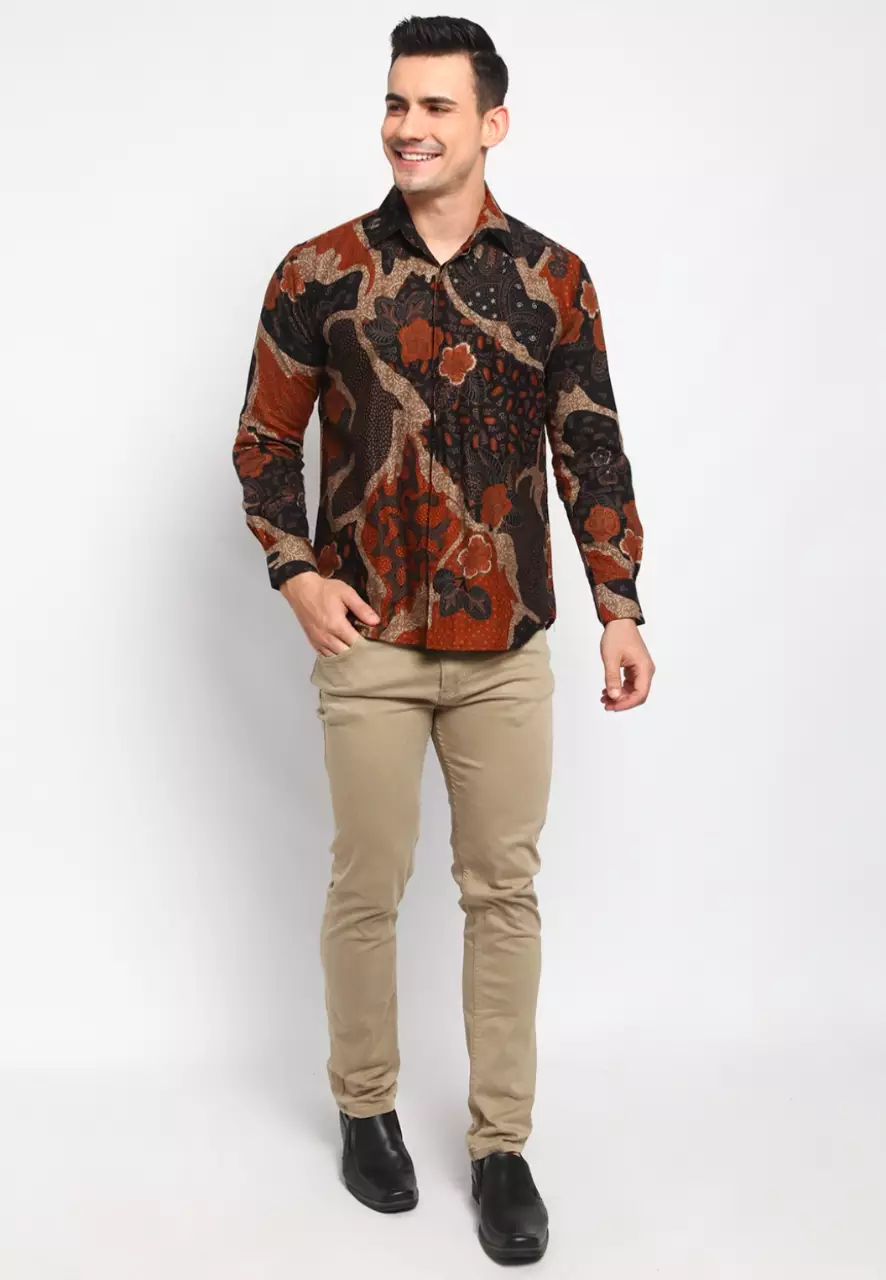 Cingkarabala Oranye Kemeja Batik Premium Pria Lengan Panjang Slimfit