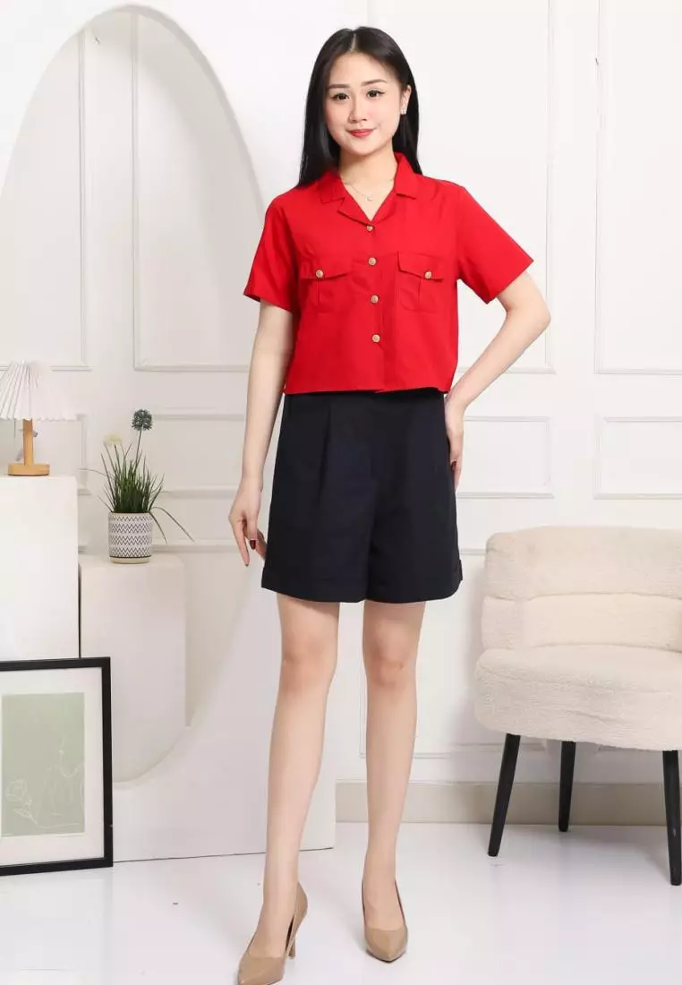 Recya V-Neck Shirt in Red