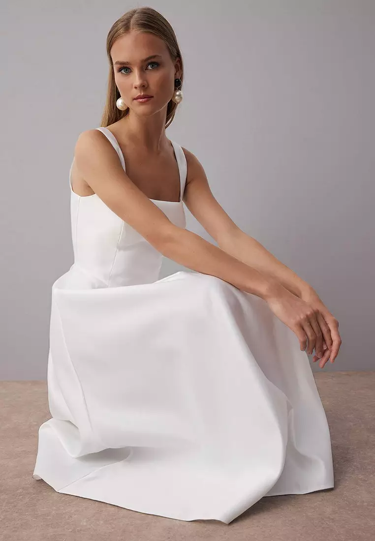 White A Line Satin Stylish Evening Dress