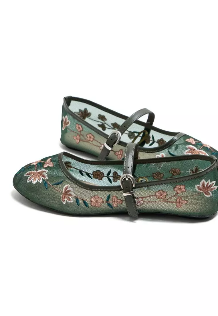 Jual Berrybenka Label Sofia Mayala Embroidered Mary Jane Green Original ...