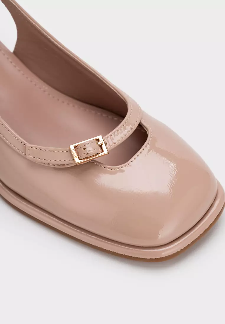 STEP-WIDE SQUARE TOE SLINGBACK CHUNKY HEEL