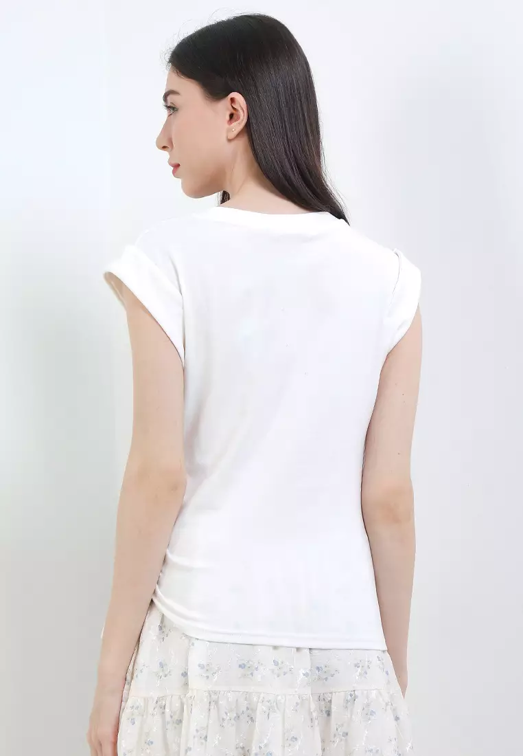 Folded Sleeves T Shirt W/ Jadeitte Brooch