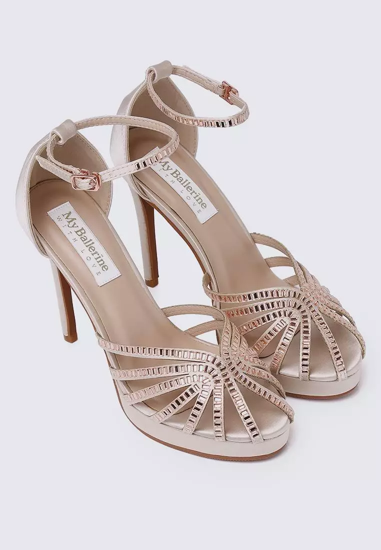 Dulce Comfy Heels In Almond