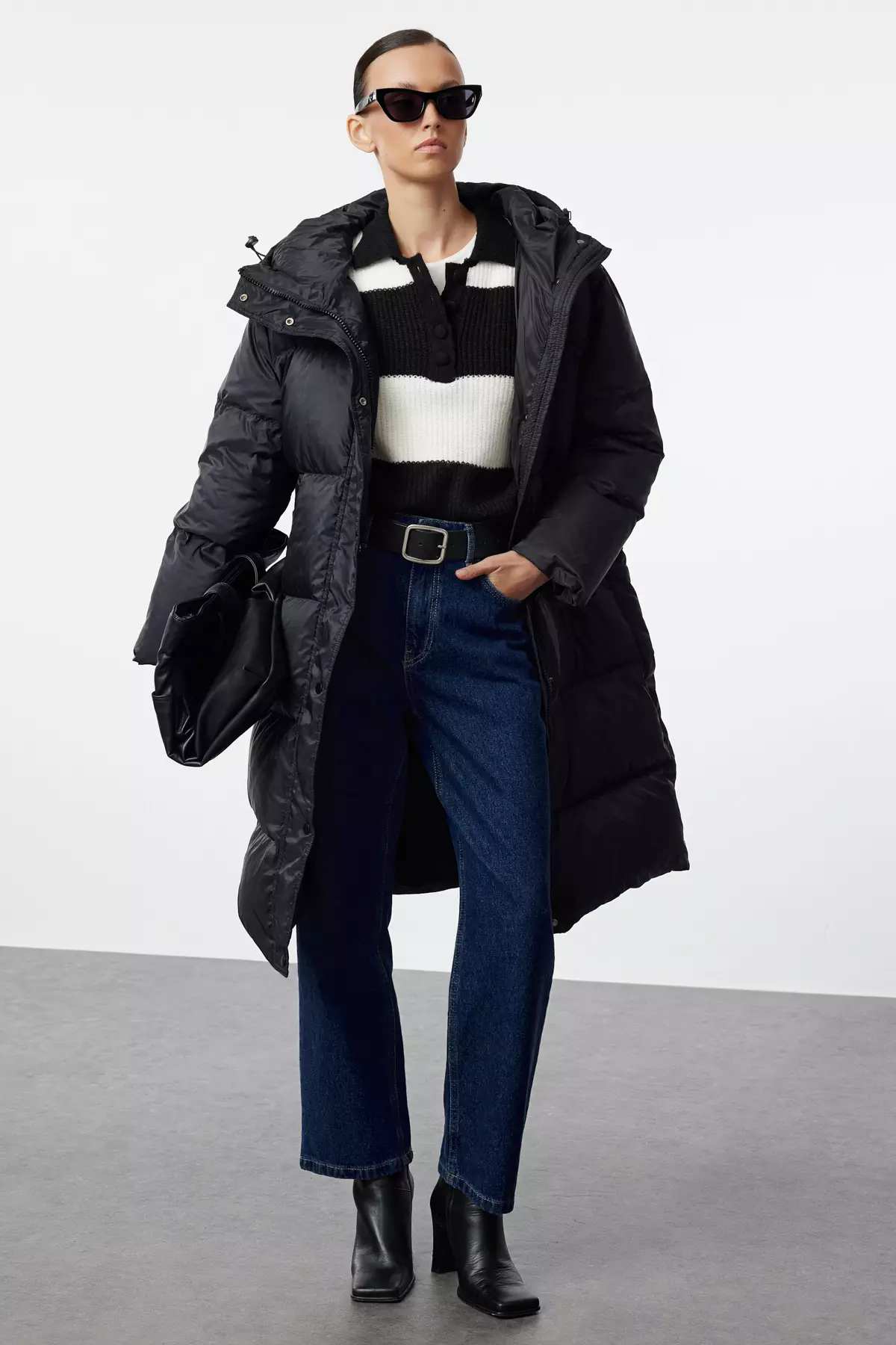 Black Oversize Goose Down Water Repellent Long Puffer Jacket TWOAW25MO00103