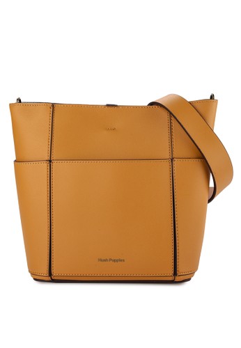 Jual Hush  Puppies  Hartel Bucket L Original ZALORA 