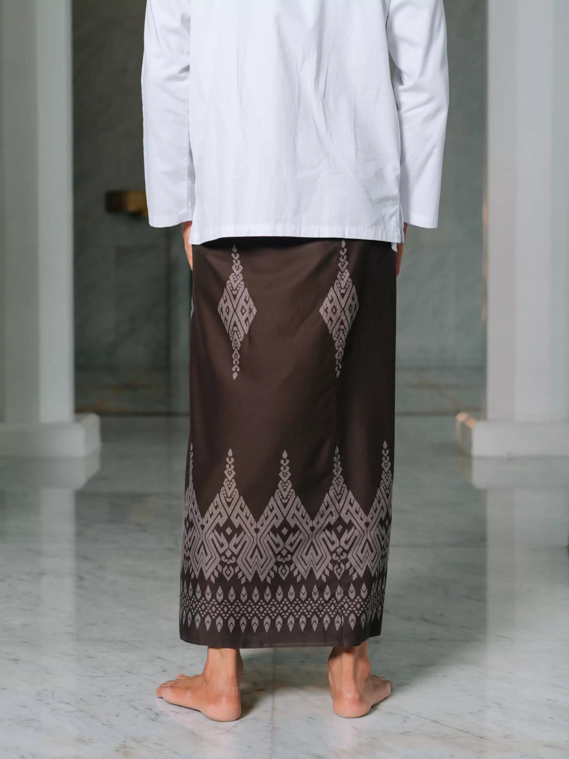 Batik Adyatma Sarung Premium Dark Brown