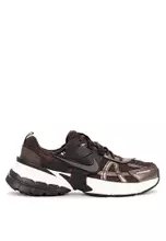 Velvet Brown/Baroque Brown/White/Black