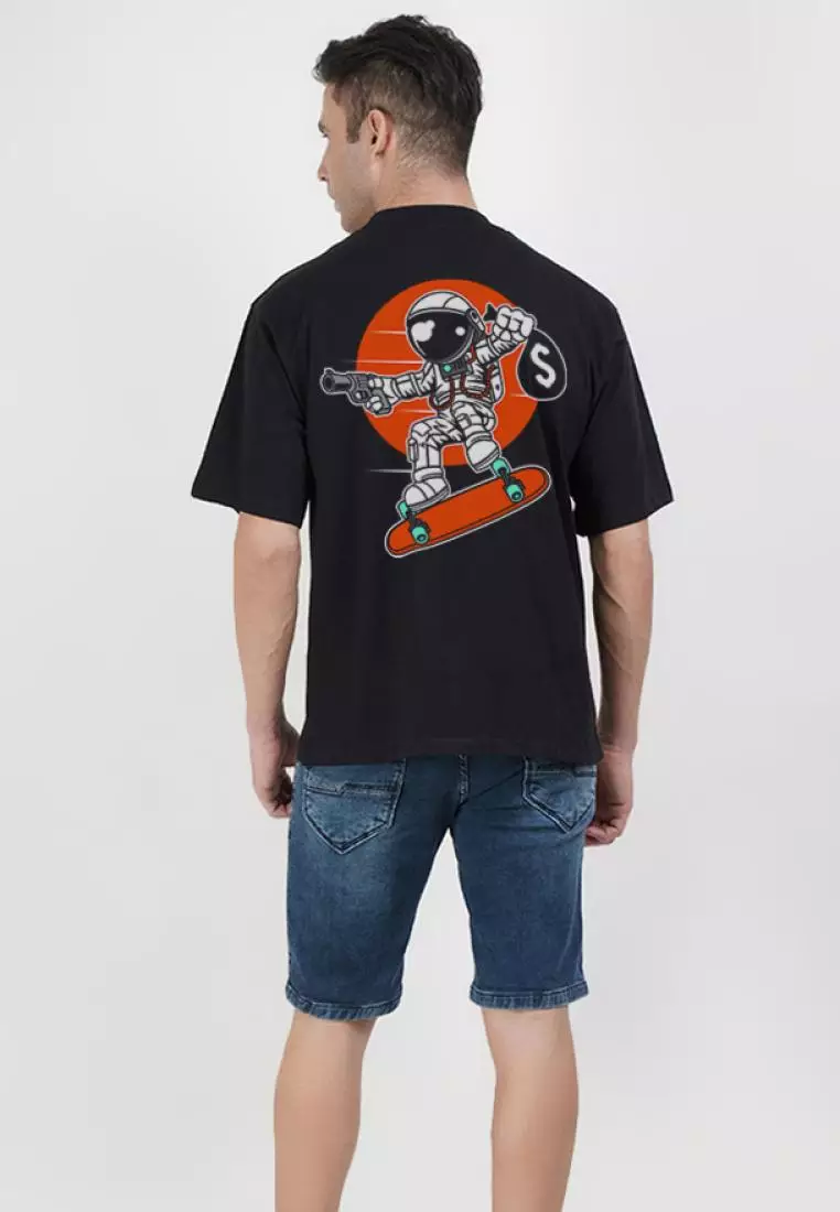 Oversized Astronaut Board Black Cotton Short Sleeve Essential T-Shirt