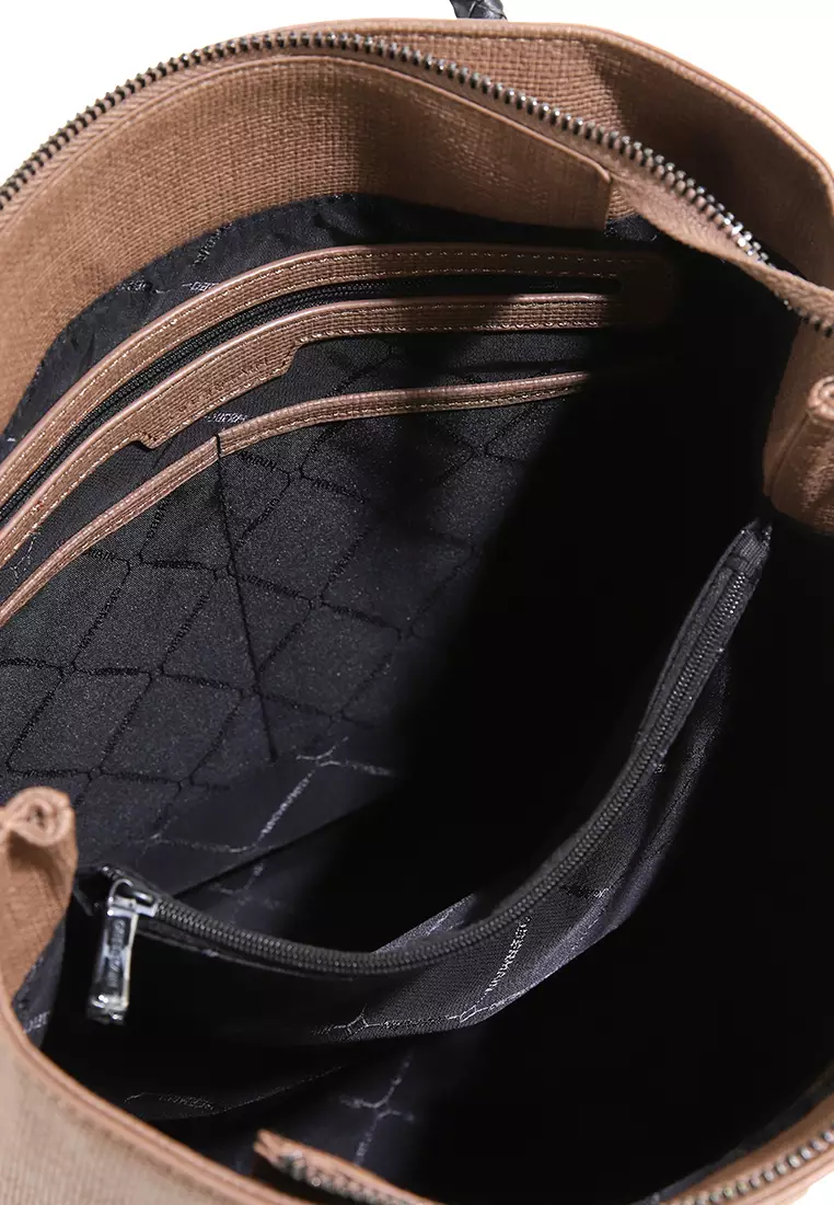 Carmia Shoulder Bag