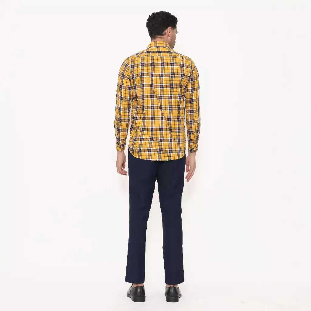 Schoeller Kemeja Pria Lengan Panjang Motif Kotak-Kotak – Elliot