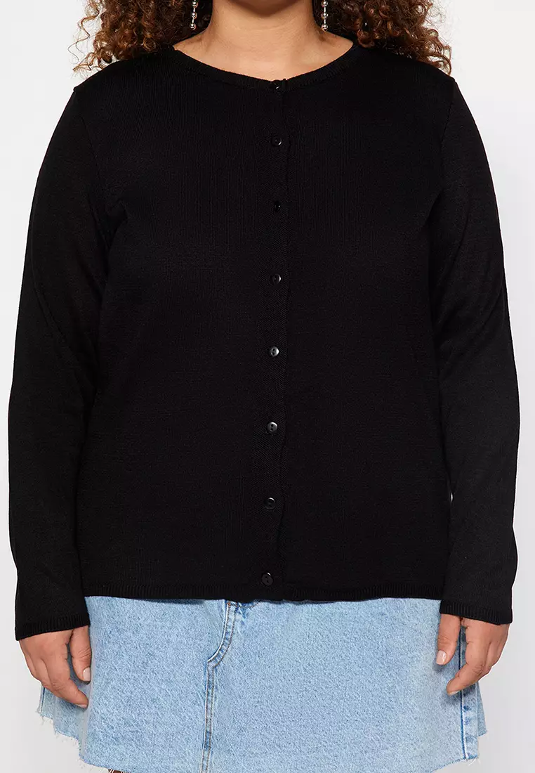 Plus Size Knitted Cardigan