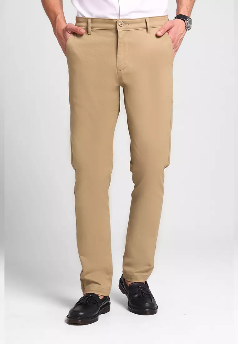 MANZONE - Celana Panjang Chinos Pria Lorenzo 01 Slim Fit - Brown Warna Brown