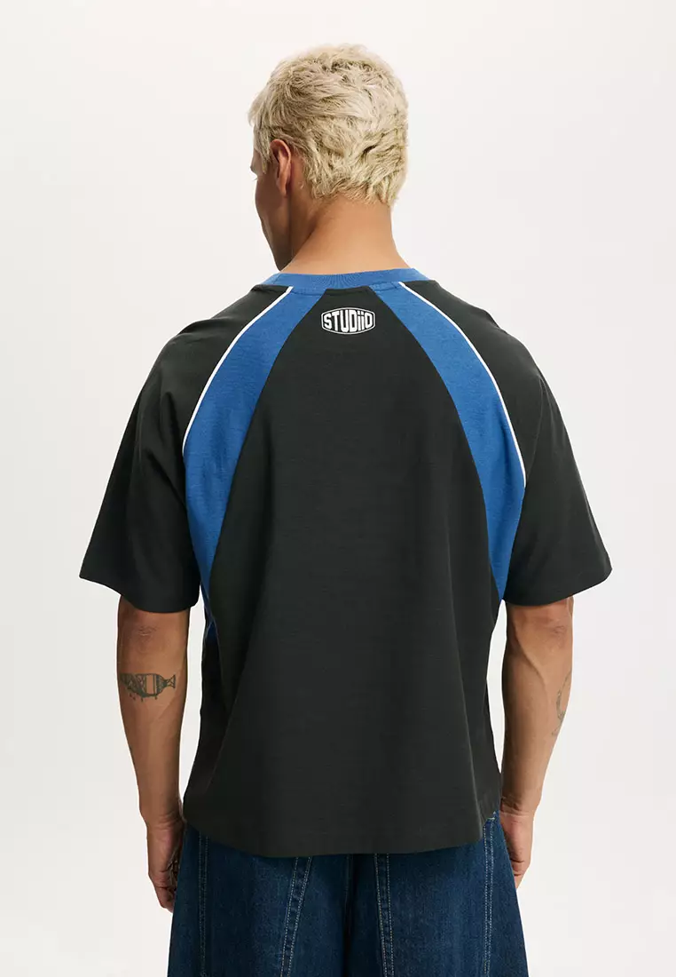 Cropped Fit Graphic T-Shirt