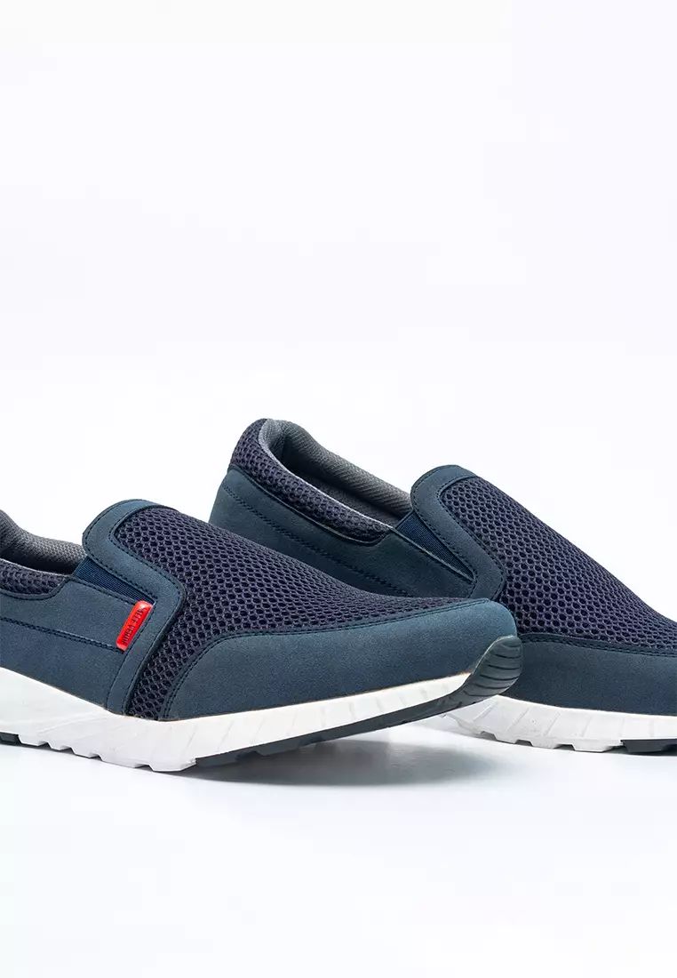 Sepatu Sneakers Slip On Pria Charlie