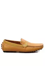 Brownish yellow