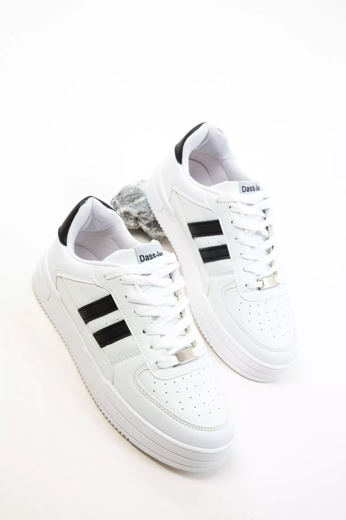 White-Black Women's Sneaker 20677