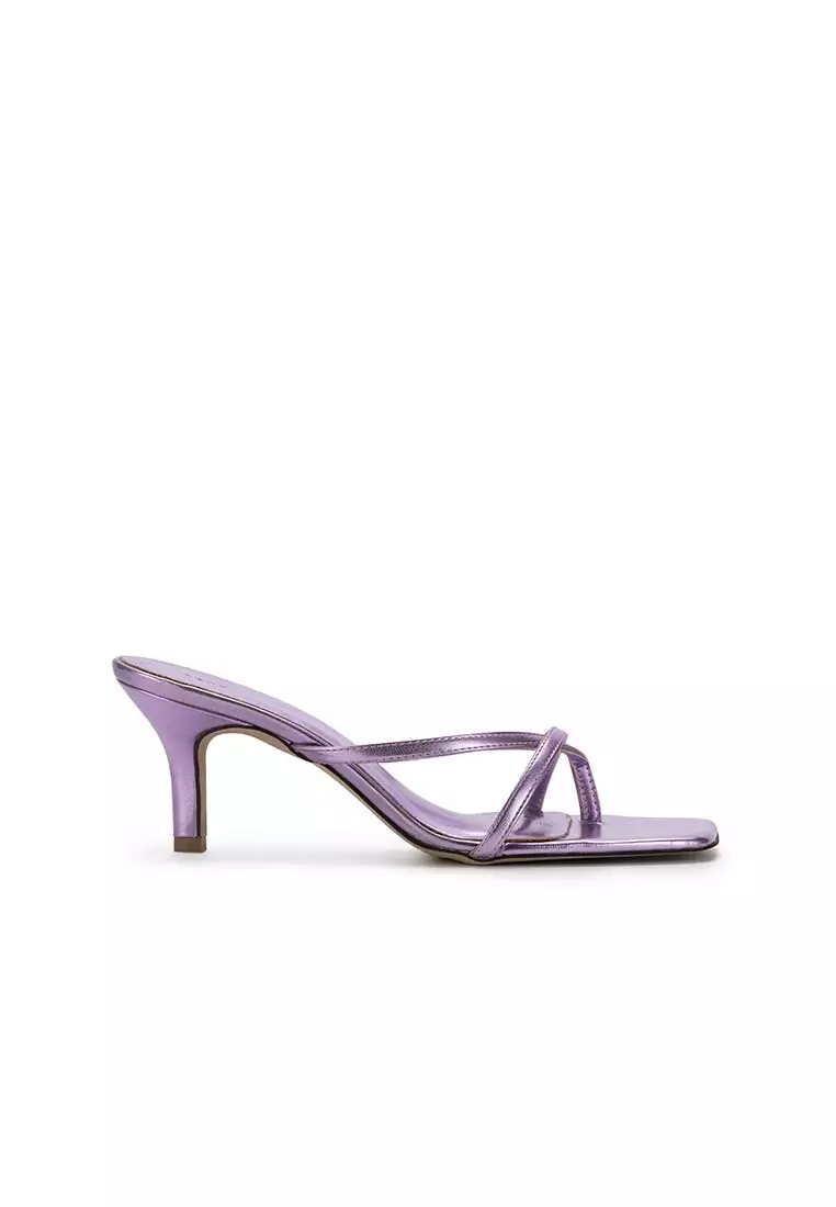 Discount on Nose  shoes - SKU: Heel Thong
