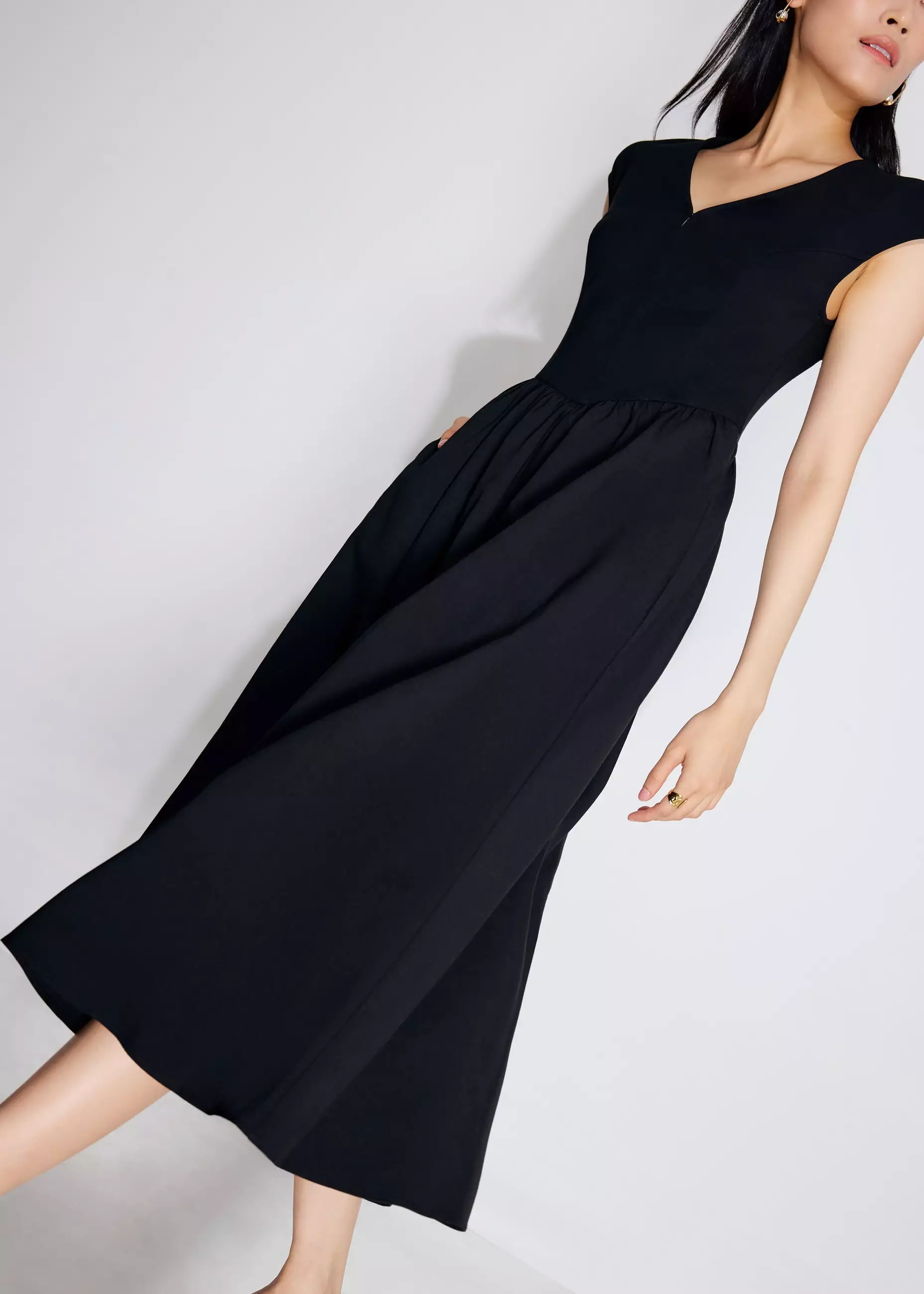 Dress Wanita - Panelled Mixed Fabric V-Neck Fit & Flare Midaxi Dress