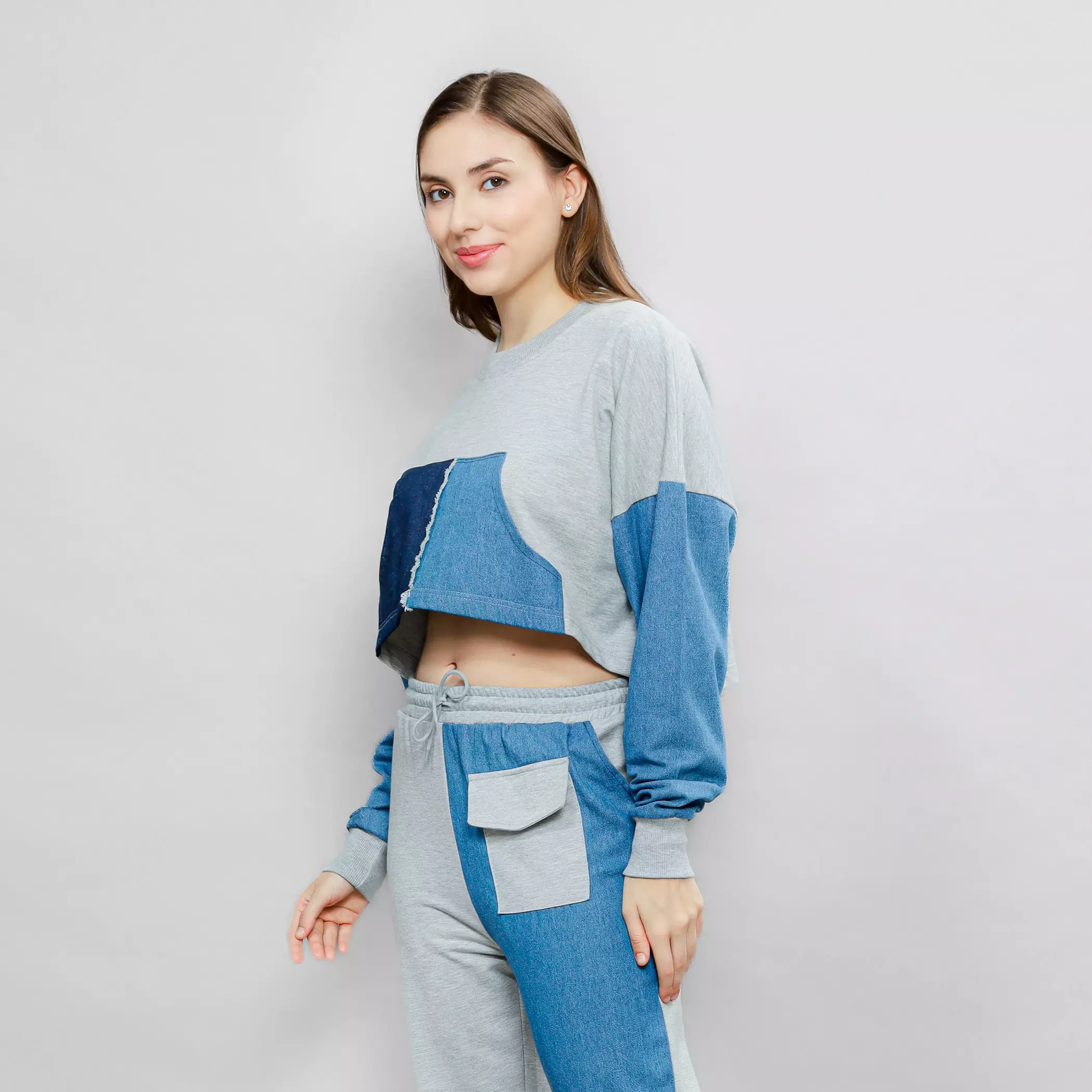 Enough For Today - One Set Denim Crewneck Crop dan Celana Jogger Sweatpants Wanita Denim's Day Sweater Setelan Polos Kombinasi