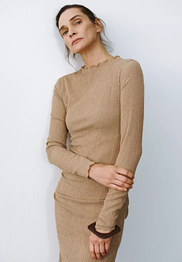 UR秋季新款女装肌理感褶皱收腰修身长袖连衣裙UWM740011