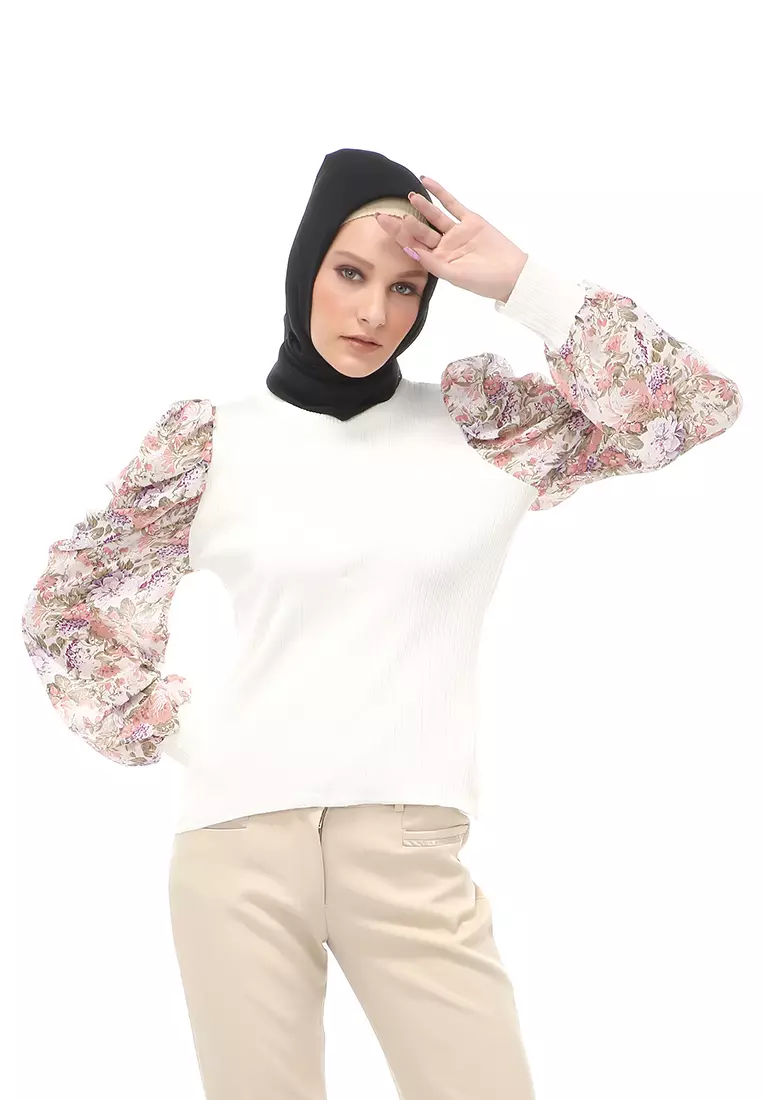 Kartika Blouse Muslimah Atasan Wanita Long Sleeve Motif Carnation Regular Fit - Putih