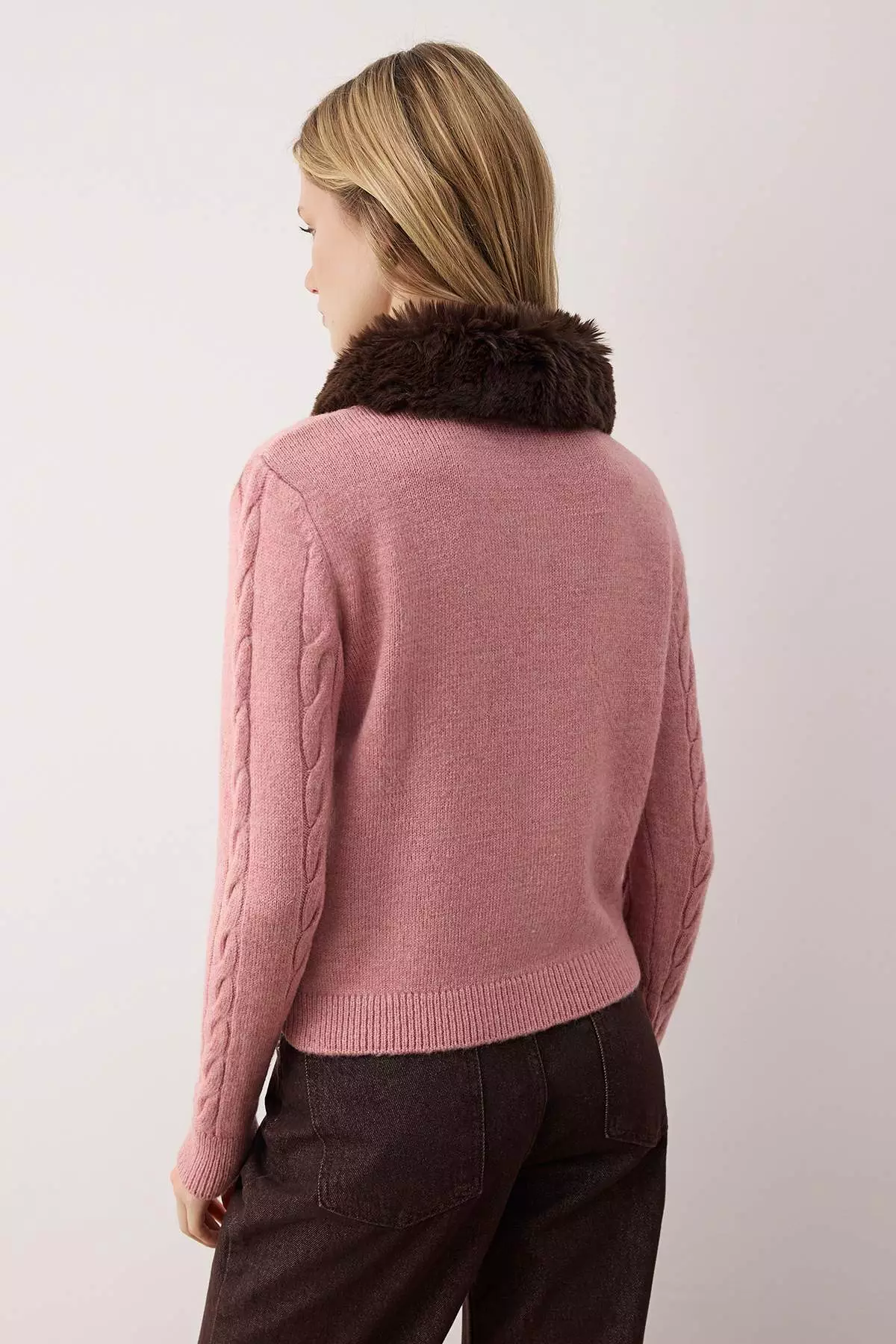 Pink Crop Fur Detailed Fitted/Full Body Knit Cardigan