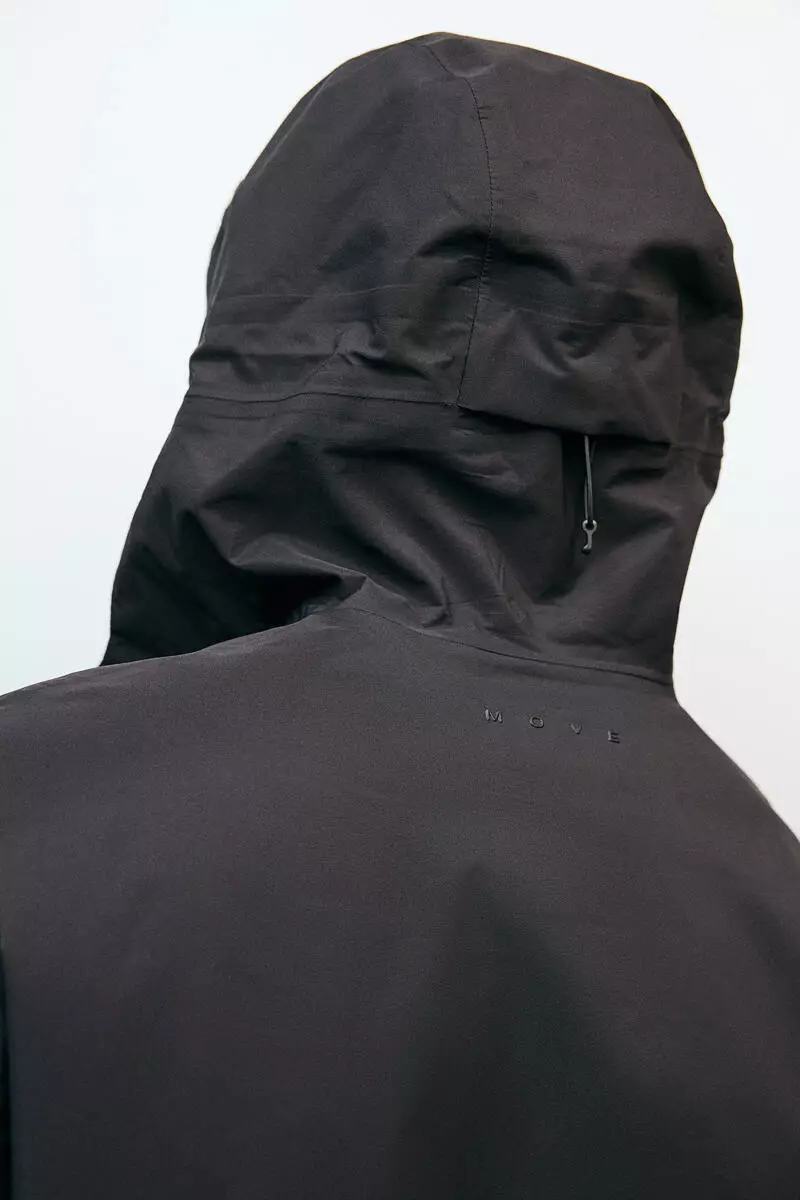 Rain jacket with StormMove™