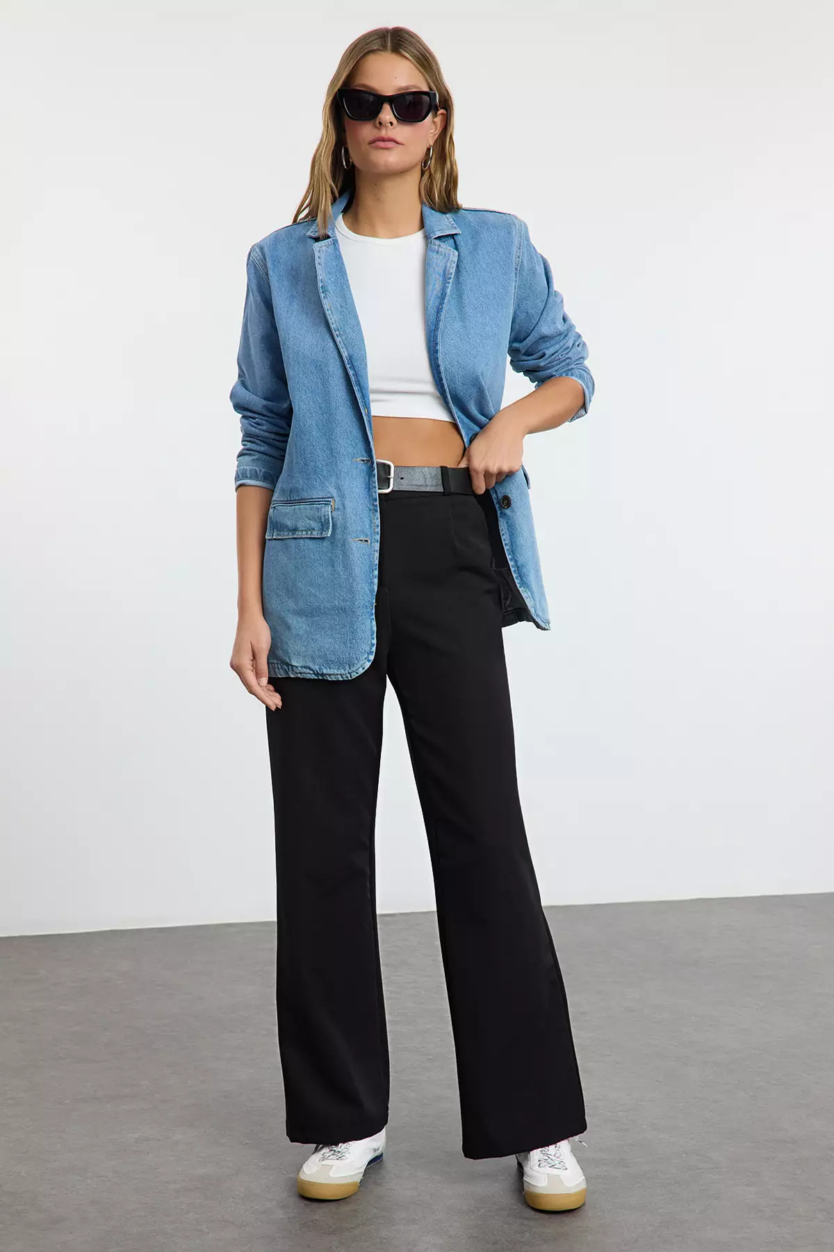 Wide Leg Pleated Trousers