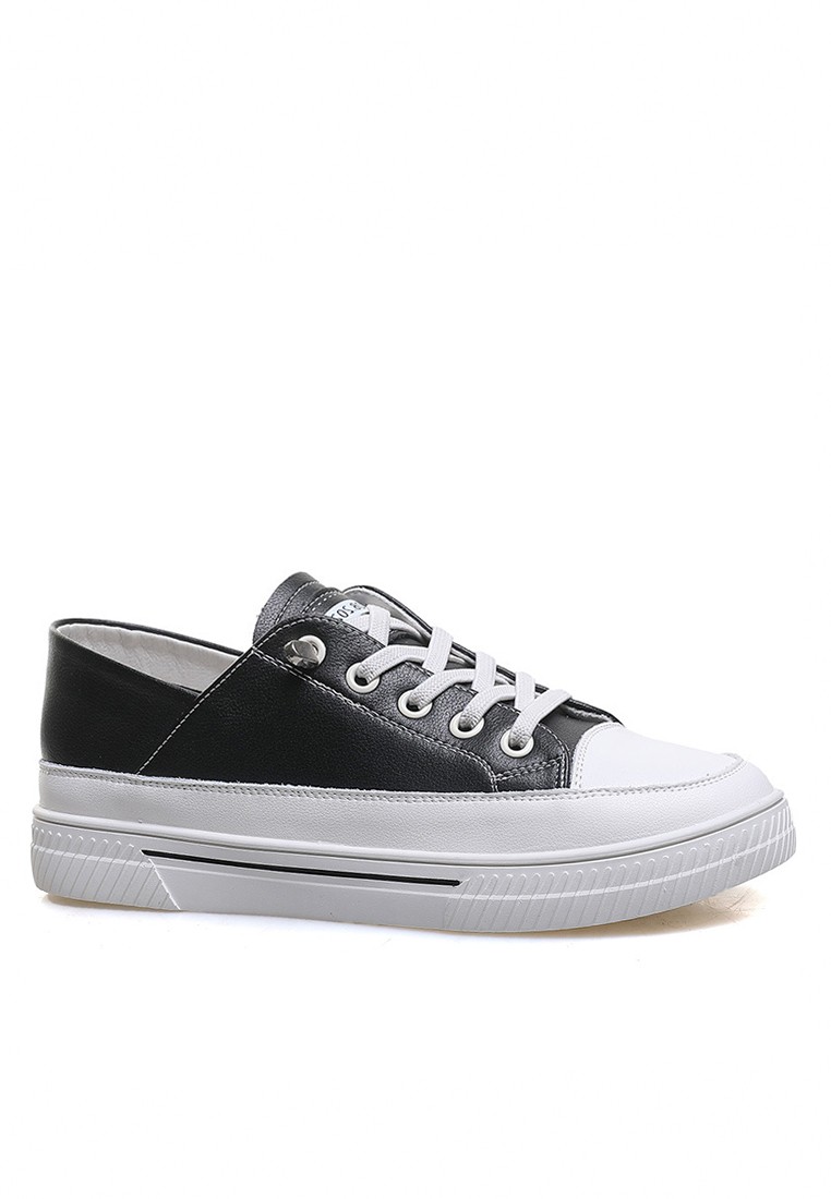 Casual Round Toe Leather Sneakers RX-XA20061