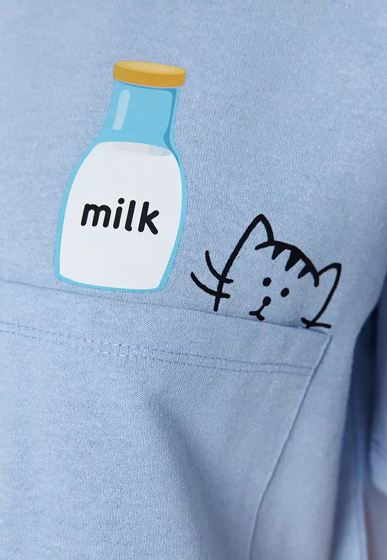 Graphic Plain with Frill Detail Pajamas Set