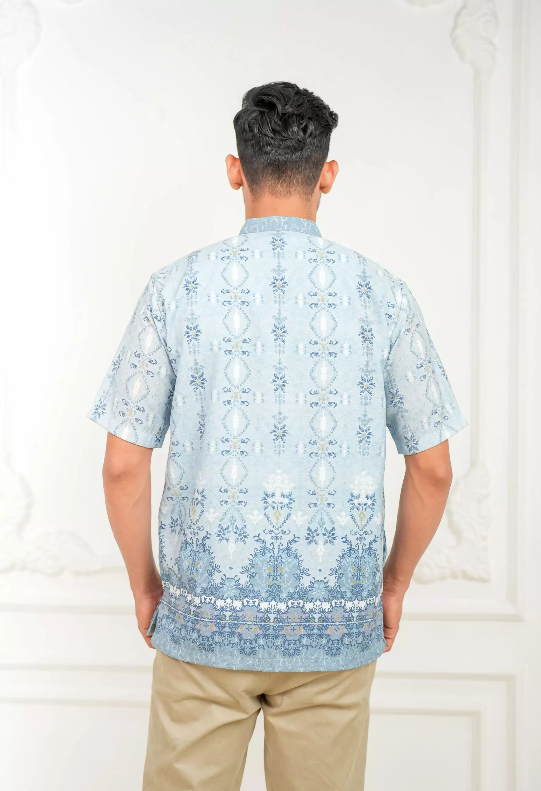 Sarimbit Arunika Sky Blue Pria  Kemeja Koko Lengan Pendek Regular Fit Furing